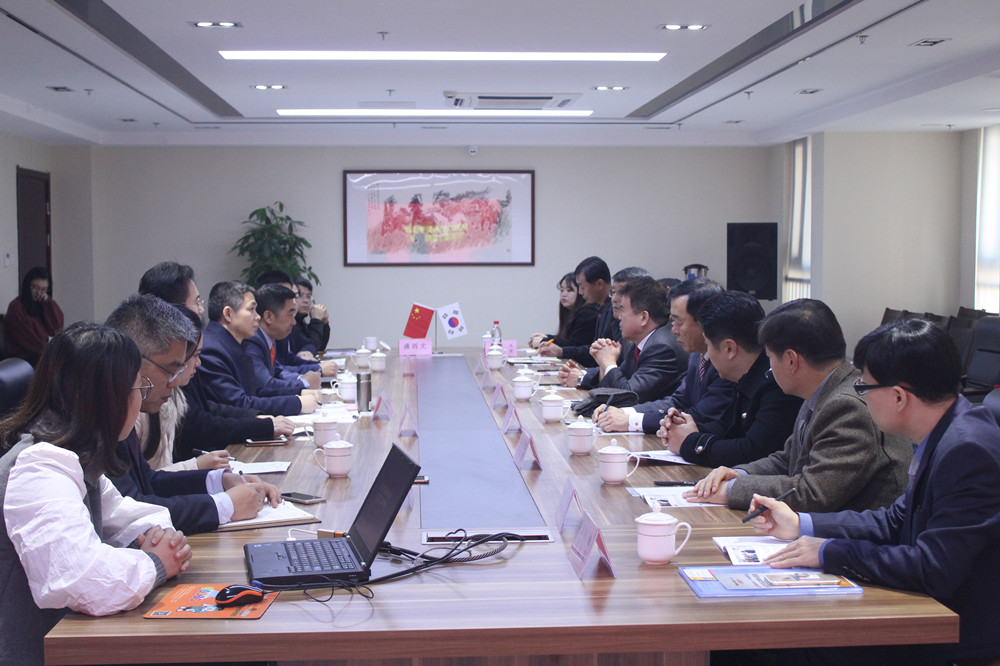 韩国亚洲新闻集团董事长郭永吉一行莅临秦工国际集团参观考察